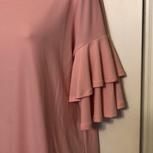 Ladies pink Zenana Outfitters top size Medium - Picture 2 of 5